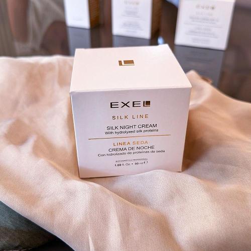 LINHA SEDA CREME NOITE